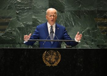 Guerra: EUA enviam armas e munições e reforçam presença militar em Israel