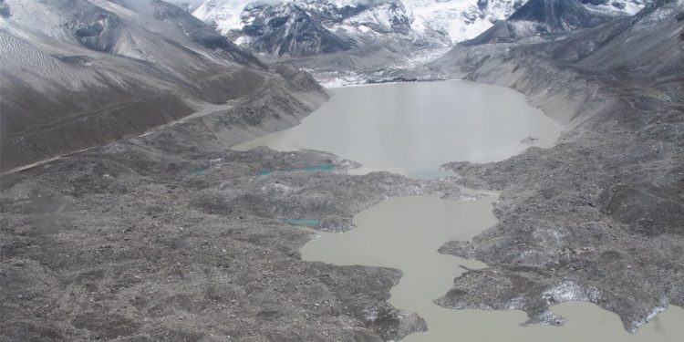 Índia: Inundação do lago glacial do Himalaia mata 14 e mais de 100 desaparecidos
