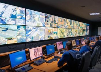 Marataízes: Central de videomonitoramento acompanha e auxilia Guarda Civil Municipal