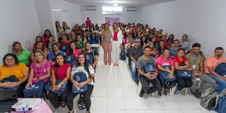Marataízes: Saúde entrega de Kits para Agente Comunitários