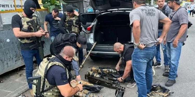 Brasil: Polícia do Rio recupera 8 de 21 armas furtadas do Exército em Barueri