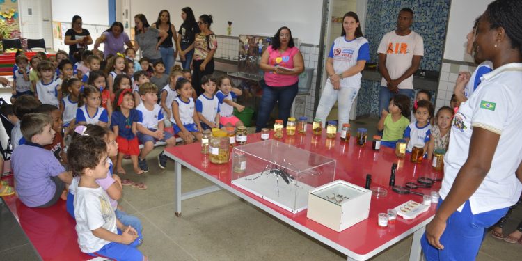 Kennedy: Vigilância Ambiental faz palestra com crianças da Creche Menino Jesus