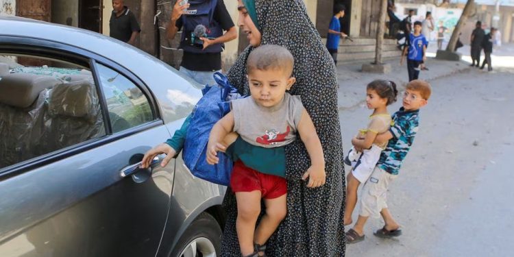 Guerra: Palestinos que fogem para o sul não conseguem escapar do perigo