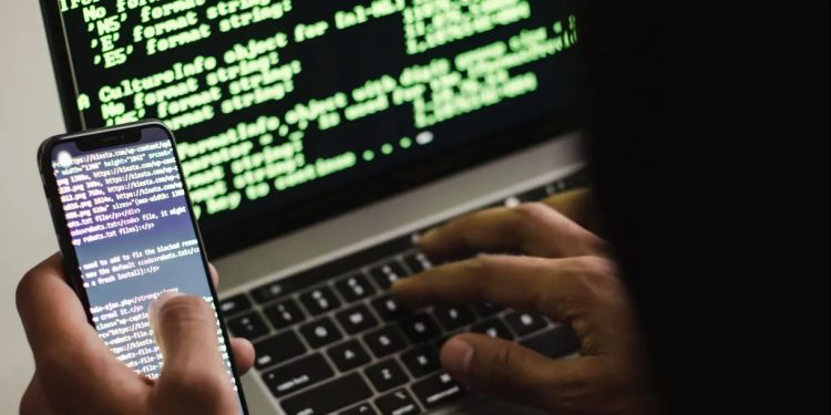 Brasil: Justiça lança site para denúncias de crimes contra crianças e adolescentes nas redes sociais