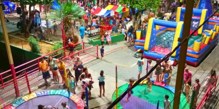 Rio Novo: Centenas de pessoas se reúnem na festa do Dia das Crianças