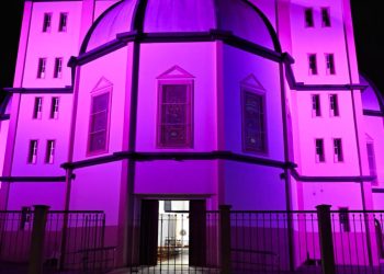 Vitória: Nova iluminação da Basílica de Santo Antônio encanta moradores e turistas