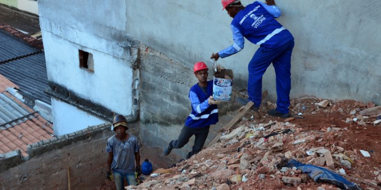 Vitória: Prefeitura investe em obras de drenagem e encostas