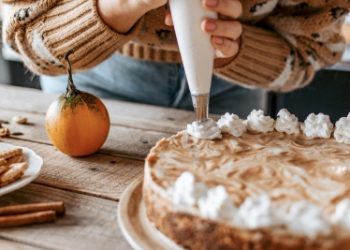 Anchieta: Curso para ganhar dinheiro com bolo confeitado