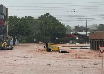Clima: Fortes chuvas deixam mais de 7 mil pessoas desalojadas no Paraná