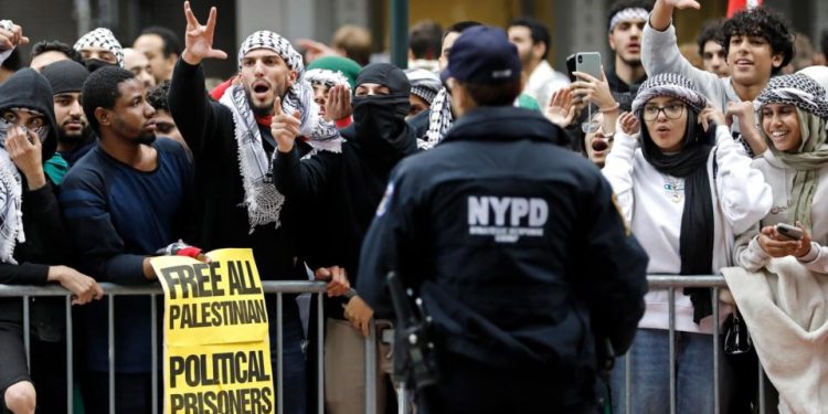 Protestos: Manifestantes pró Palestina protestam pelo mundo por causa da guerra entre Israel e Hamas