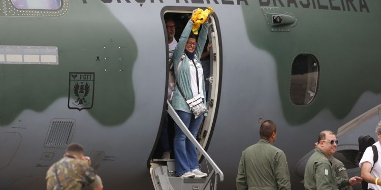 Guerra: Segunda parte da operação de voos de repatriação começa domingo (15)