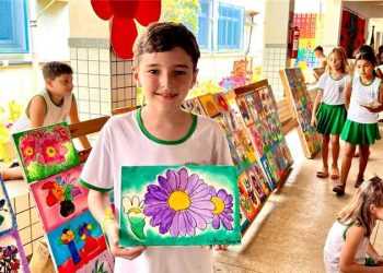Alfredo Chaves: Mostra de Arte na escola inspira os alunos e celebra a diversidade cultural