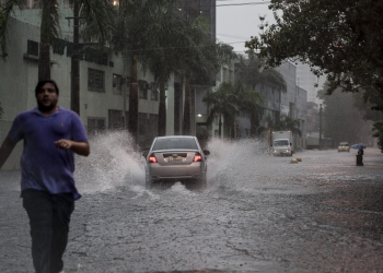Clima: Pelo menos 2,1 milhões de pessoas ficaram sem energia em São Paulo