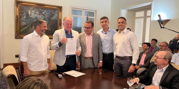 Espírito Santo: Governador sanciona Lei que institui a Política Estadual de Turismo