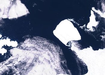 Meio Ambiente: O maior iceberg do mundo se liberta e segue em direção ao Oceano Antártico