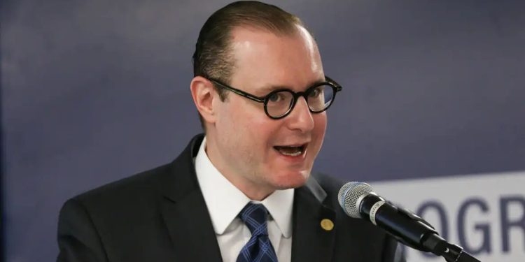 STF: Zanin vota por anular acórdão sobre revisão da vida toda no INSS