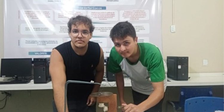 Piúma: Estudantes do município representarão o Estado em evento internacional