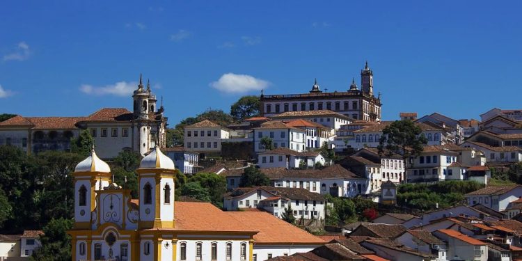 Turismo: Rota turística da Estrada Real recebe título de monumento nacional