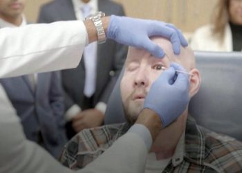 EUA: Veterano recebe primeiro transplante de olho do mundo