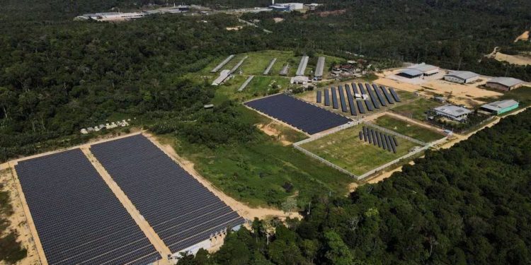 Meio Ambiente: Brasil assina acordo climático global para triplicar energia renovável