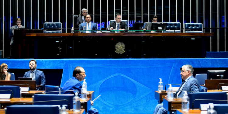 Economia: Como a reforma tributária terá impacto no seu dia a dia