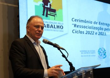 Espírito Santo: Governador entrega Selo Social a empresas que empregam detentos e egressos do sistema prisional