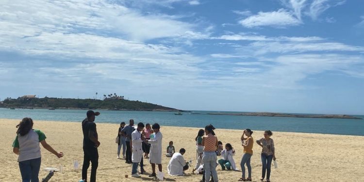 Guarapari: Escola promove disputa de lançamento de foguetes desenvolvidos por alunos