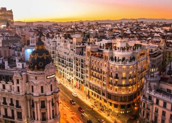 Turismo: Espanha registra aumento de turistas brasileiros em 2023