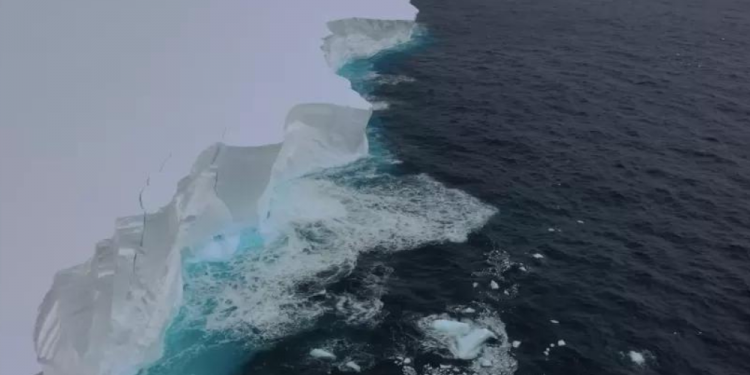 Meio ambiente: Maior iceberg do mundo tem quase 1 trilhão de toneladas