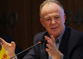 COP28: Governador do ES assina decreto para substituir combustíveis fósseis de frota leve por biocombustíveis
