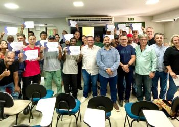 Guarapari: Curso profissionalizante coloca 20 novos pedreiros no mercado de trabalho