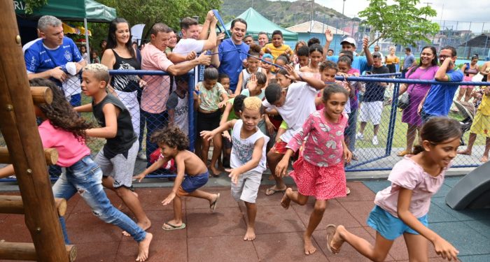Vitória: Moradores do bairro Redenção ganham novo Parque Kids