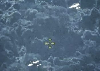 Brasil: Avião suspeito em Território Yanomami é interceptado pela FAB
