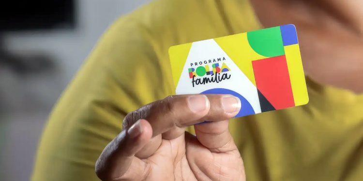Brasil: Gratuidade para conta de acesso ao Bolsa Família é garantida
