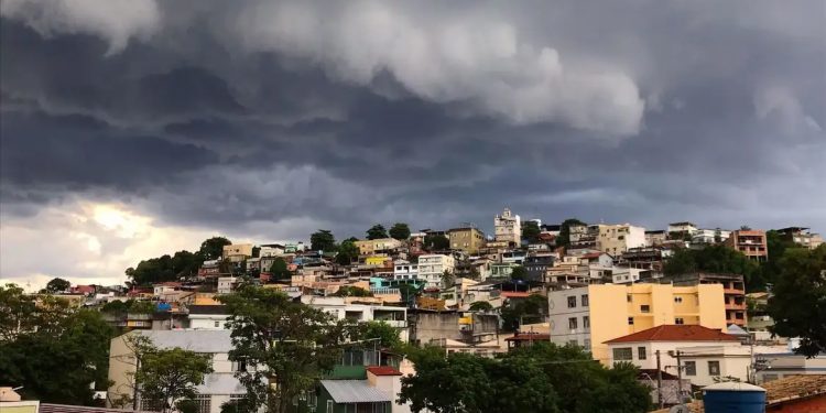 Clima: Inmet alerta para tempestades em área situada no RJ, ES e MG