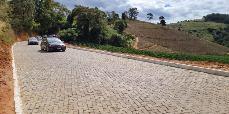 Espírito Santo: Governo investe R$ 9,9 milhões para calçar 28 trechos rurais em 2023