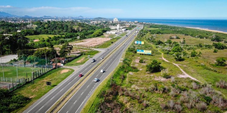 Espírito Santo: Governo regulamenta tráfego de caminhões na Rodovia do Sol