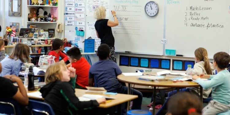 Califórnia: Letra cursiva volta a ser exigida nas escolas