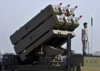 Oriente Médio: Paquistão lança ataque aéreo no Irã um dia após bombardeio iraniano no país