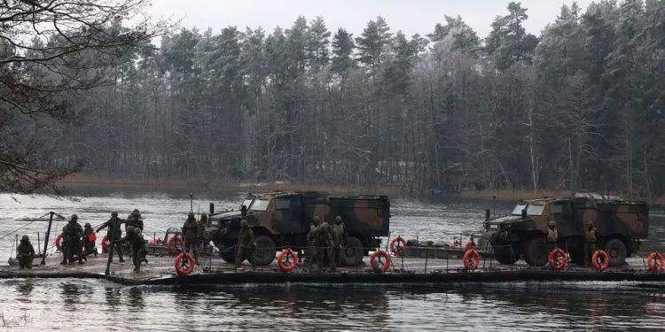 Mundo: OTAN realizará os maiores exercícios desde a Guerra Fria com 90 mil soldados