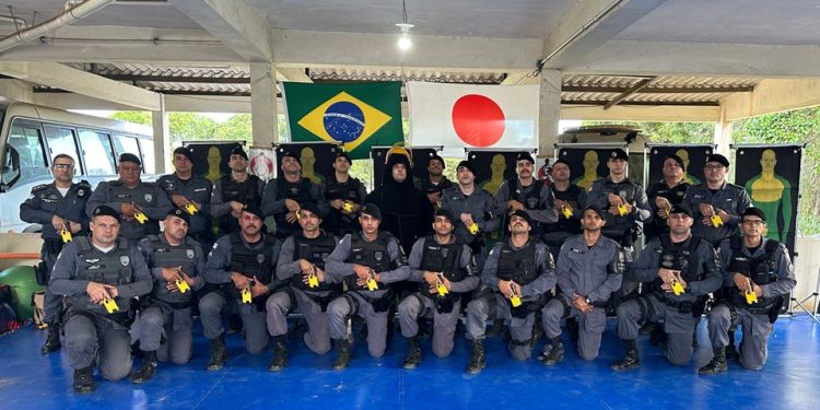 Polícia: PM capacita operadores para utilização de Arma de Incapacitação Neuromuscular “Taser 7”