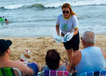 Piúma: Prefeitura realiza ação ambiental nas praias durante o verão