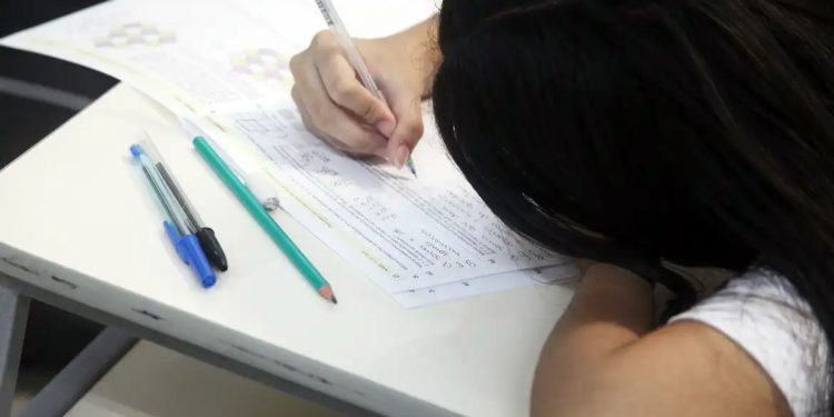 Enem: Norte e Nordeste lideram número de estudantes com nota máxima na redação do Enem