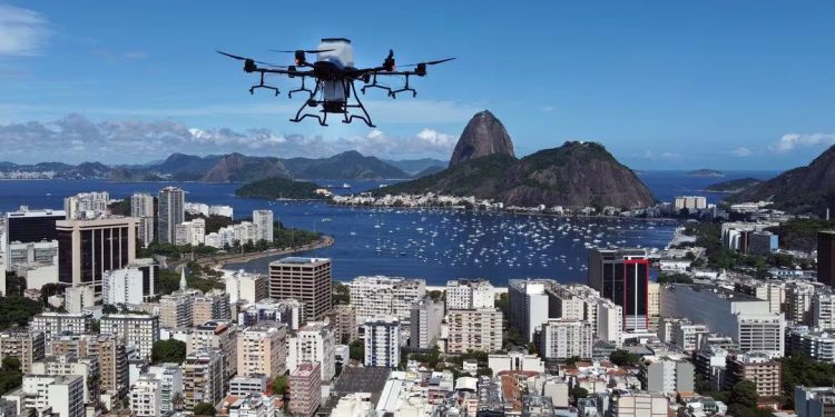 Rio: Drones voam em campanha de reflorestamento de alta tecnologia