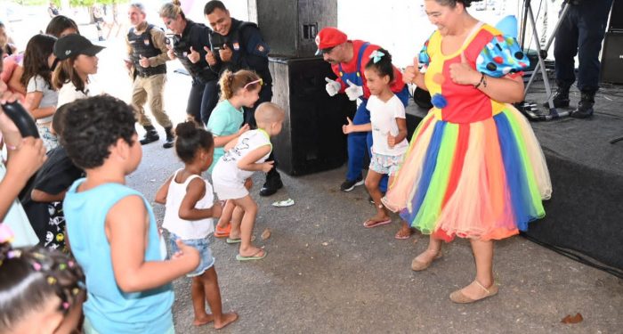 Vitória: Arena Verão 2024 de domingo tem atividades para a família e simulação de resgate