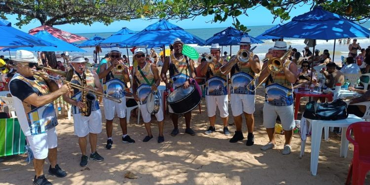 Anchieta: Marchinhas animarão tardes de domingos nas praias da cidade