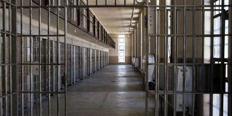 Guarapari: Presos que escaparam do Centro de Detenção Provisória seguem foragidos