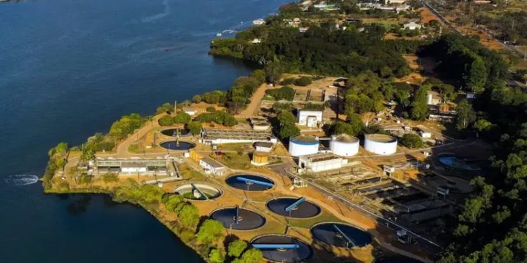 Censo 2022: Brasil tem 49 milhões de pessoas sem esgoto adequado