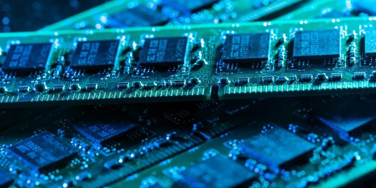 Tecnologia: O que se sabe sobre implantes de chips em cérebros humanos