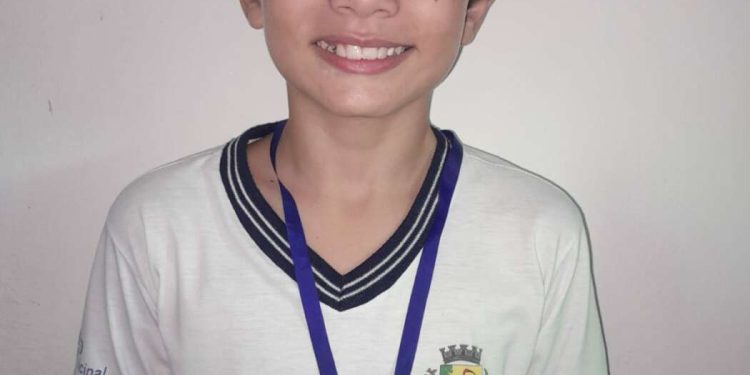 Guarapari: Aluno da APAE conquista 3º lugar em Olimpíada de Matemática